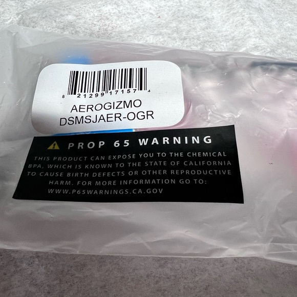 DOT DASH SUNGLASSES - AEROGIZMO - ROSE GOLD/ROSE
NWT - Picture 5 of 8